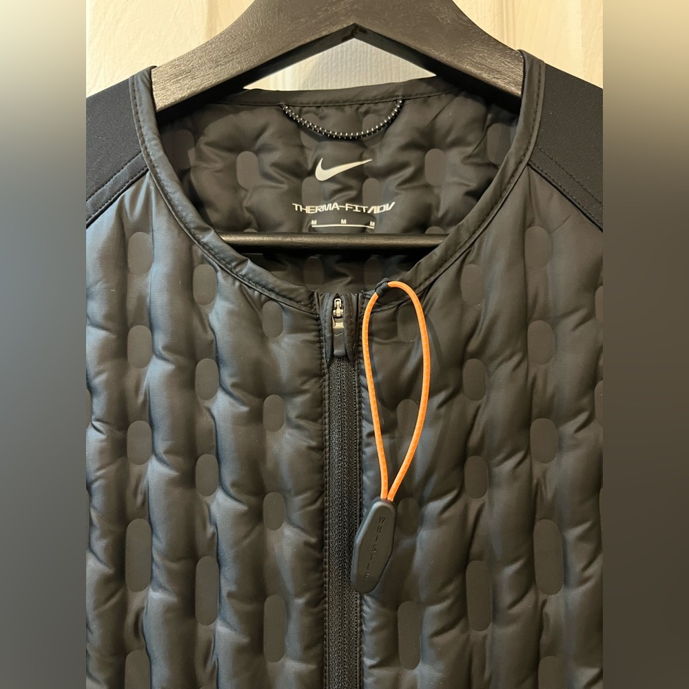 New Nike Women's Black ThermaFit ADV Aeroloft Quilted Running Vest - Picture 2 of 6